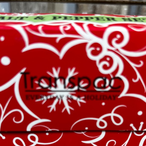 Johanna Parker Mr. & Mrs. Claus Salt / Pepper Shakers - Picture 5 of 5